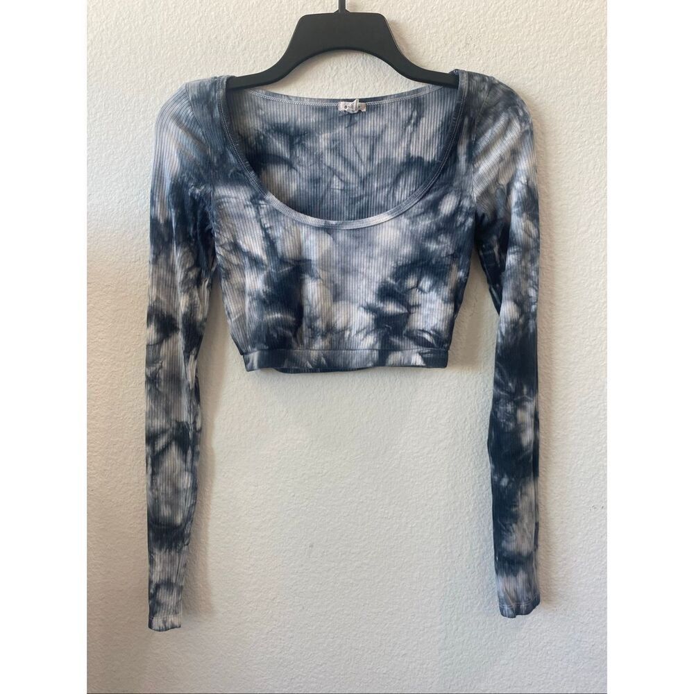 Garage blue and white tie-dye crop top